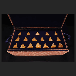 清代 寿山田黄石「十八羅漢」