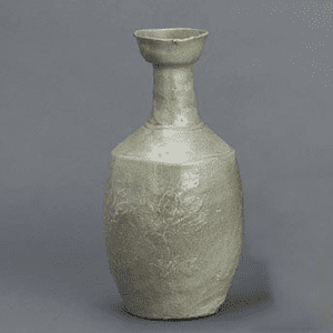 草花文様高麗青磁花瓶