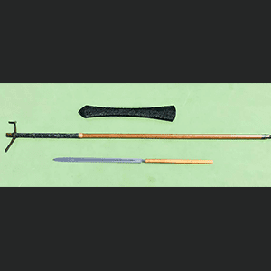 ○金房兵衛尉政次○　大身槍　穂70cm（2尺3寸）柄205cm　登録証　鑑定書付　日本美術刀剣保存協會